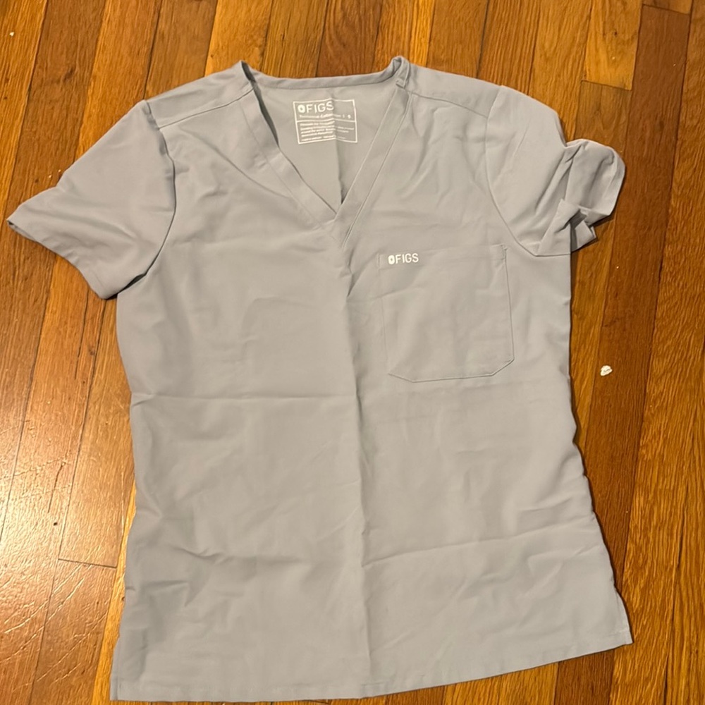 Figs Soft Gray V-Neck Scrub Top